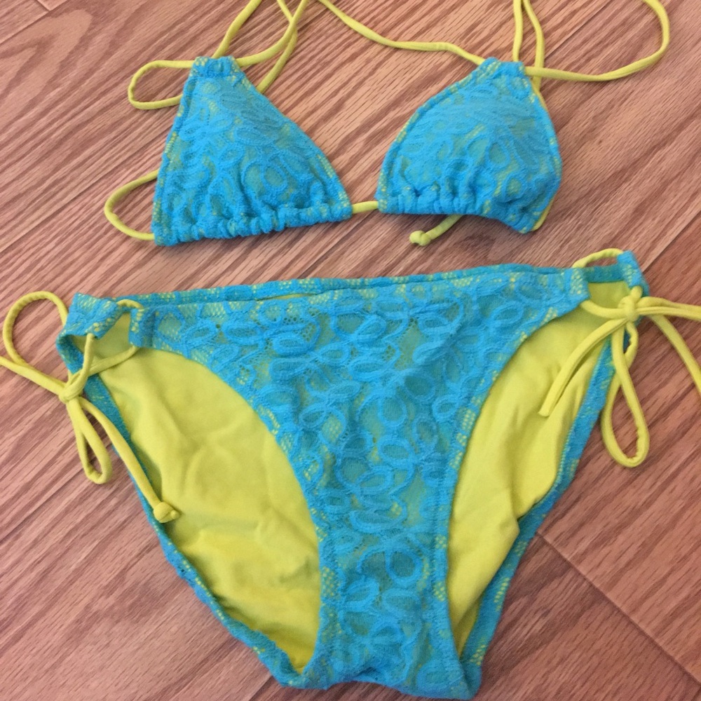Victoria’s Secret bikini-top small, bottom med.